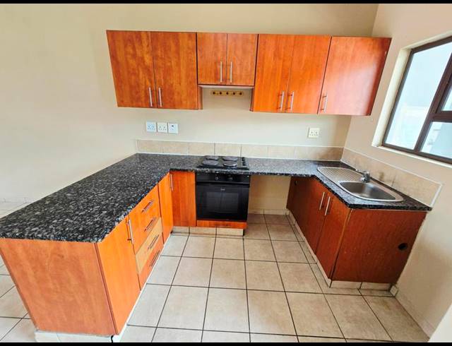 2 BEDROOM APARTMENT FOR SALE IN WINKLESPRUIT